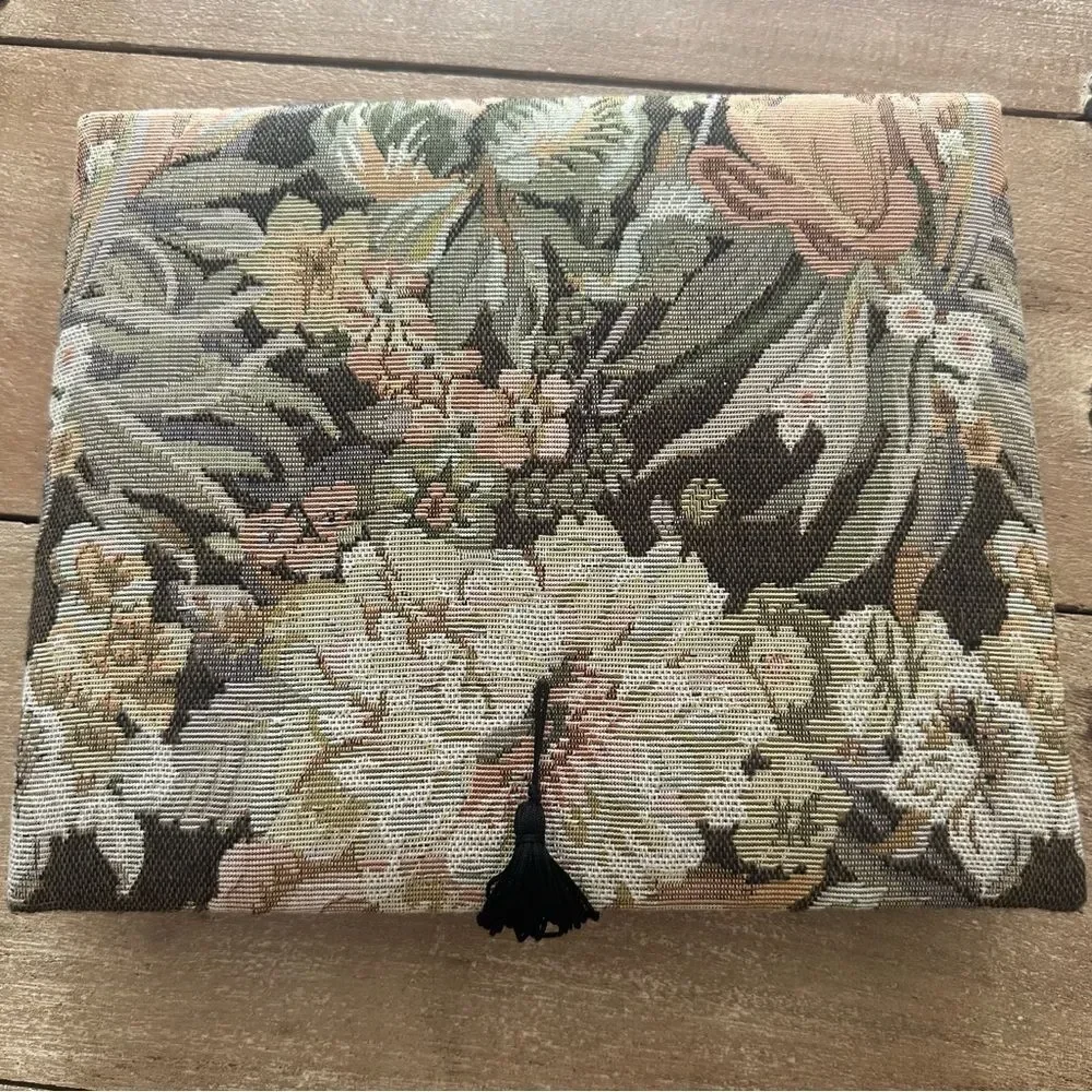 Grandma Style Floral Tapestry Print Tasseled Accent Storage Box Multicolor